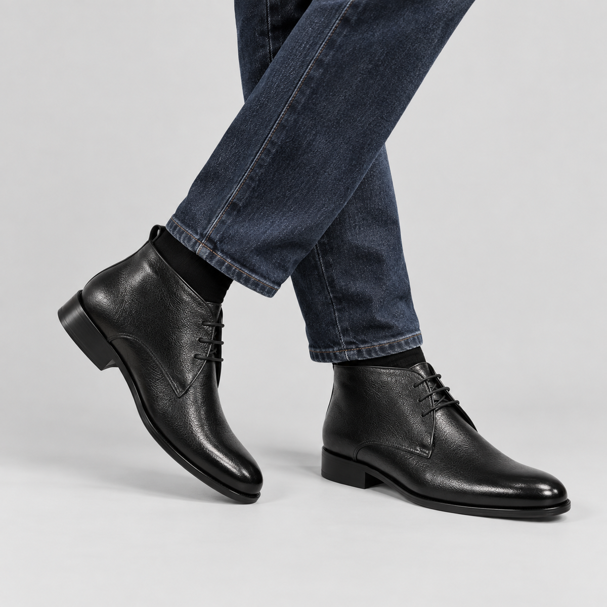 Men’s Black Leather Chukka Boots
