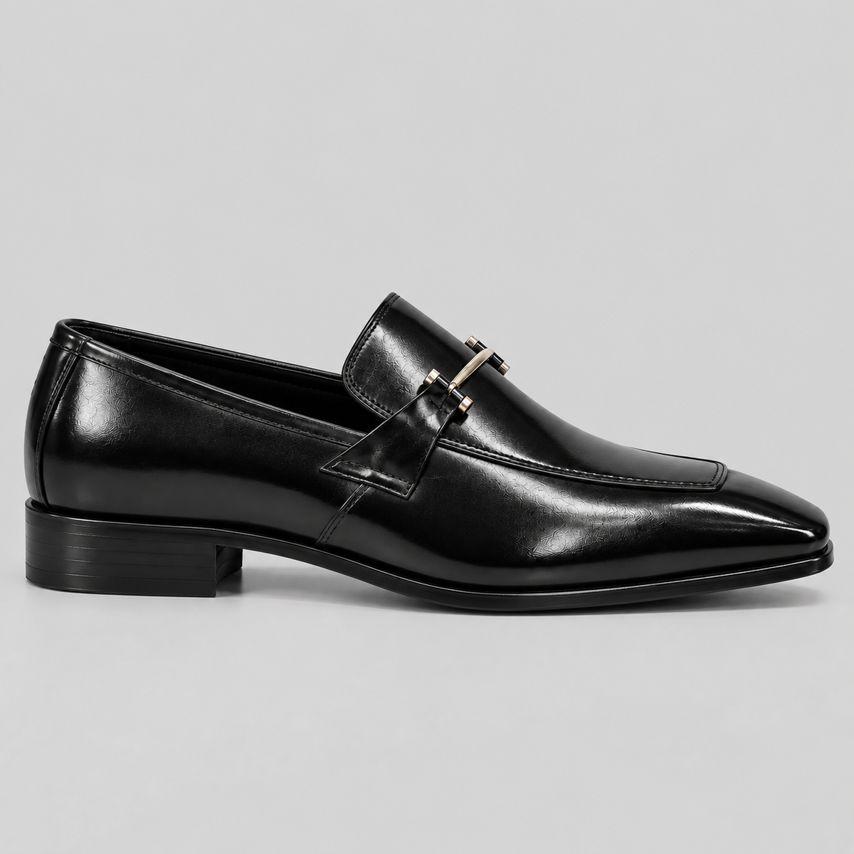 Men’s Black Leather Horsebit Loafers – Sleek Italian-Style Metal Bar